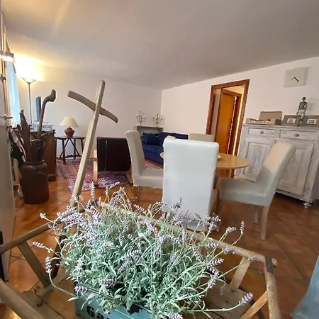 לינה וארוחת בוקר La Casetta Dalla Porta Rossa